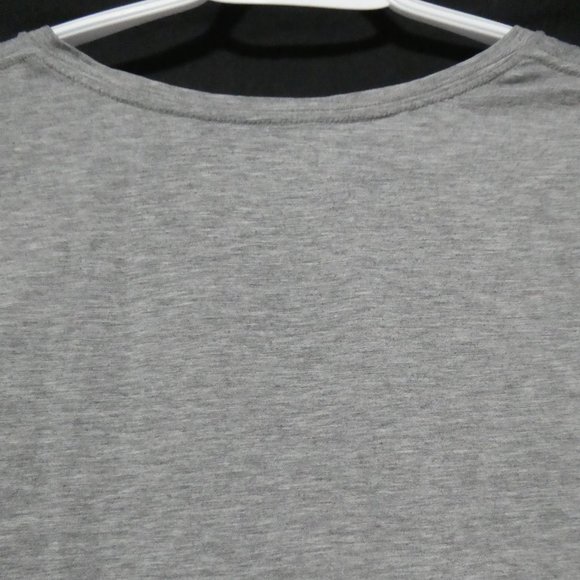 NOLLIE medium V-neck tee, EUC - Picture 8 of 10